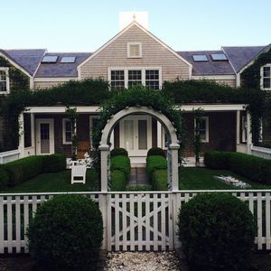 Meet your Posher, Rene